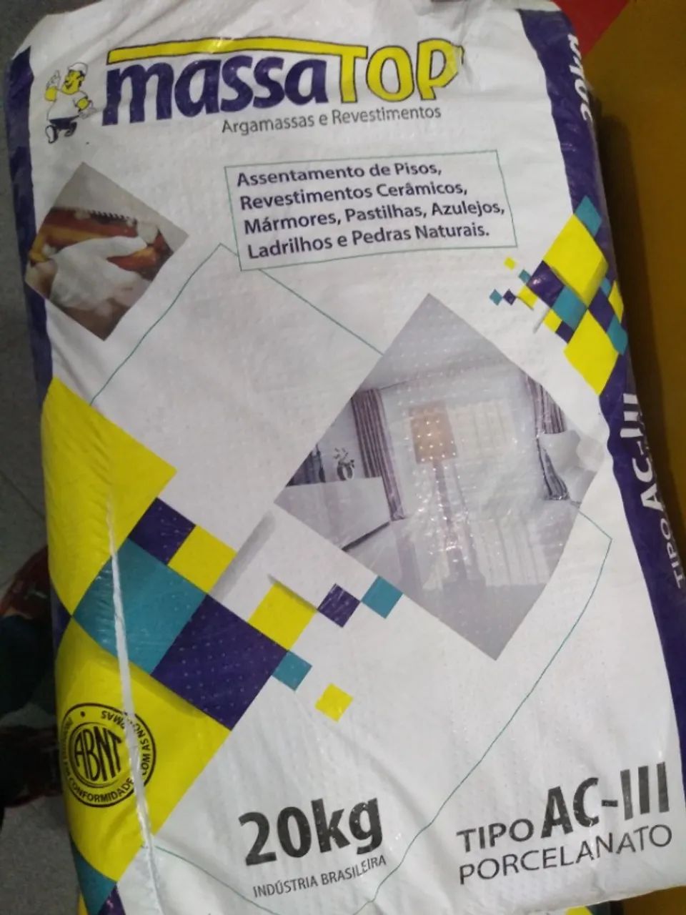 Argamassa AC3 Porcelanato 20 Kg - R$35,65 Cartão / R$31,00 Dinheiro - unidade