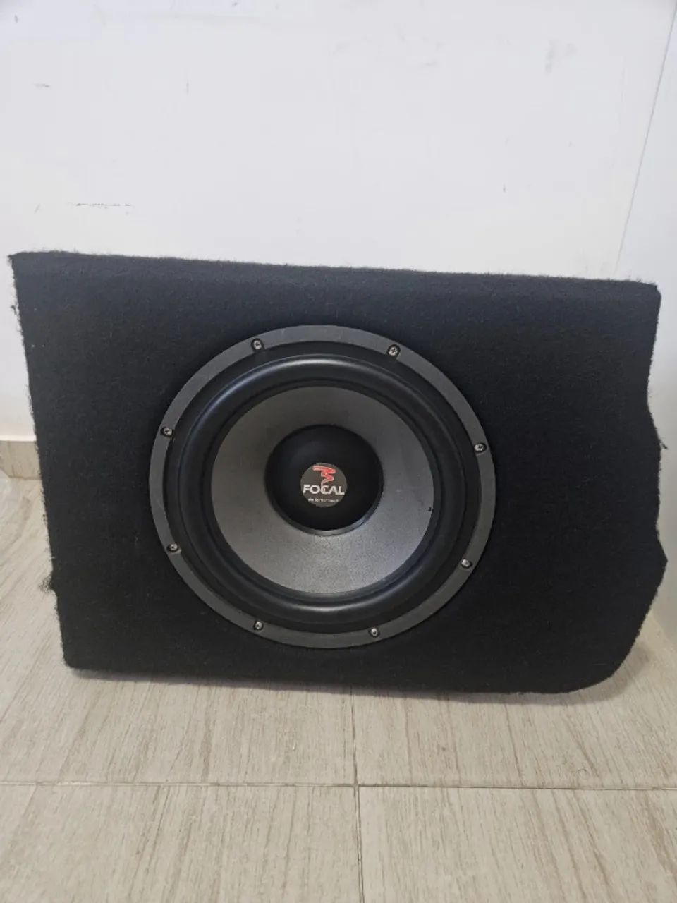 Subwoofer 12 polegadas Focal 33v2