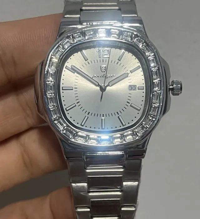 Relógio Prata Elegante