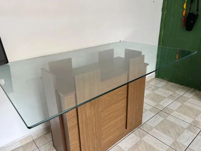 VENDO MESA COM TAMPO DE VIDRO - Foto 3