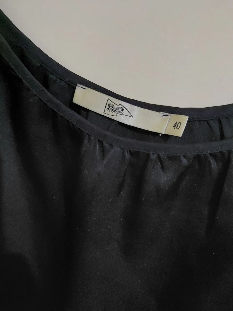 Blusa em cetim Pool tam 40 - Foto 3
