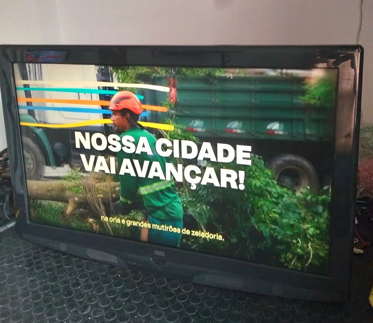Tv AOC 32 LCD. - Foto 2