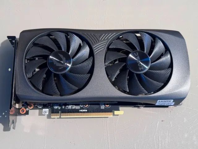 Placa de video RTX 4070 Super 12gb