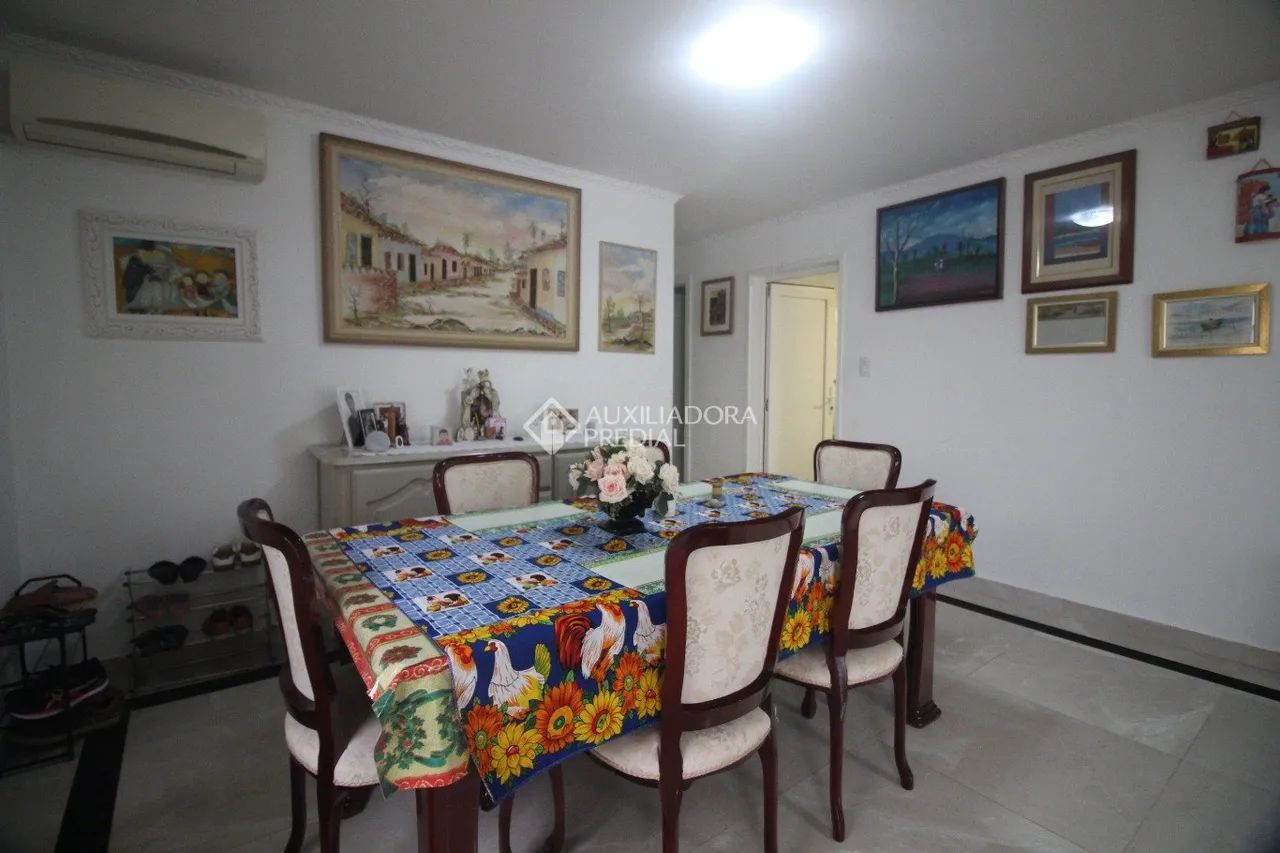 Casa à venda no bairro Parque São Jorge, com três quartos - Foto 4