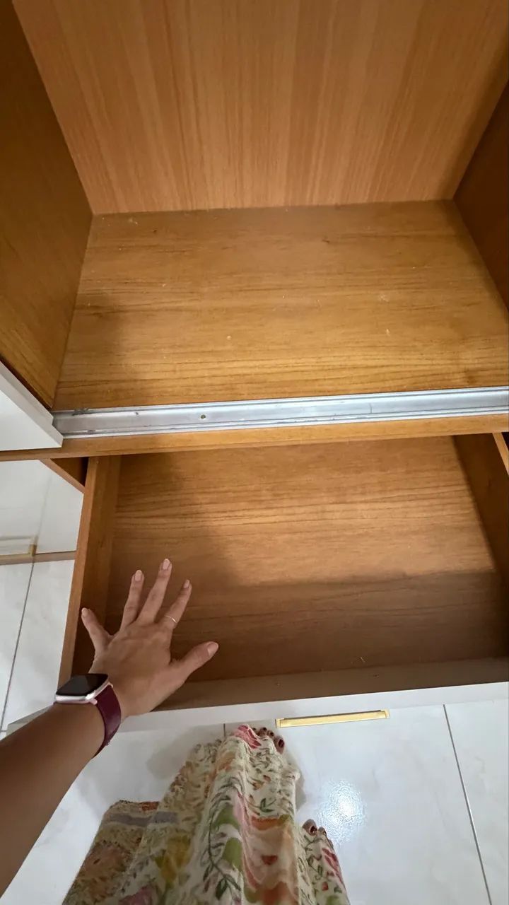 Guarda roupa 2 portas 6 gavetas - Foto 5