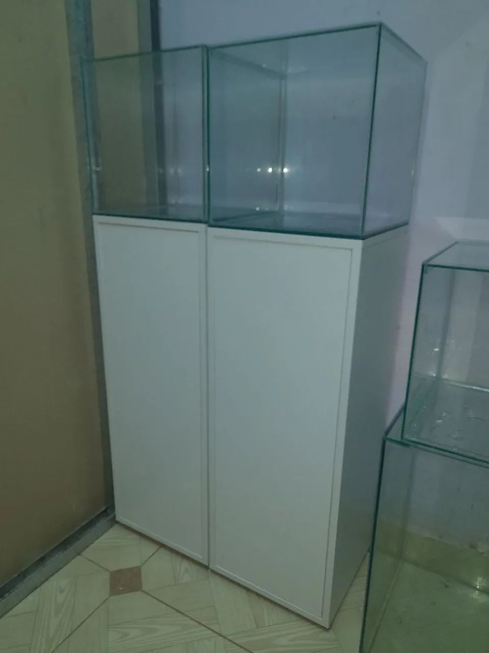 Aquario 30 litros 31x31x31 com móvel  - Foto 3