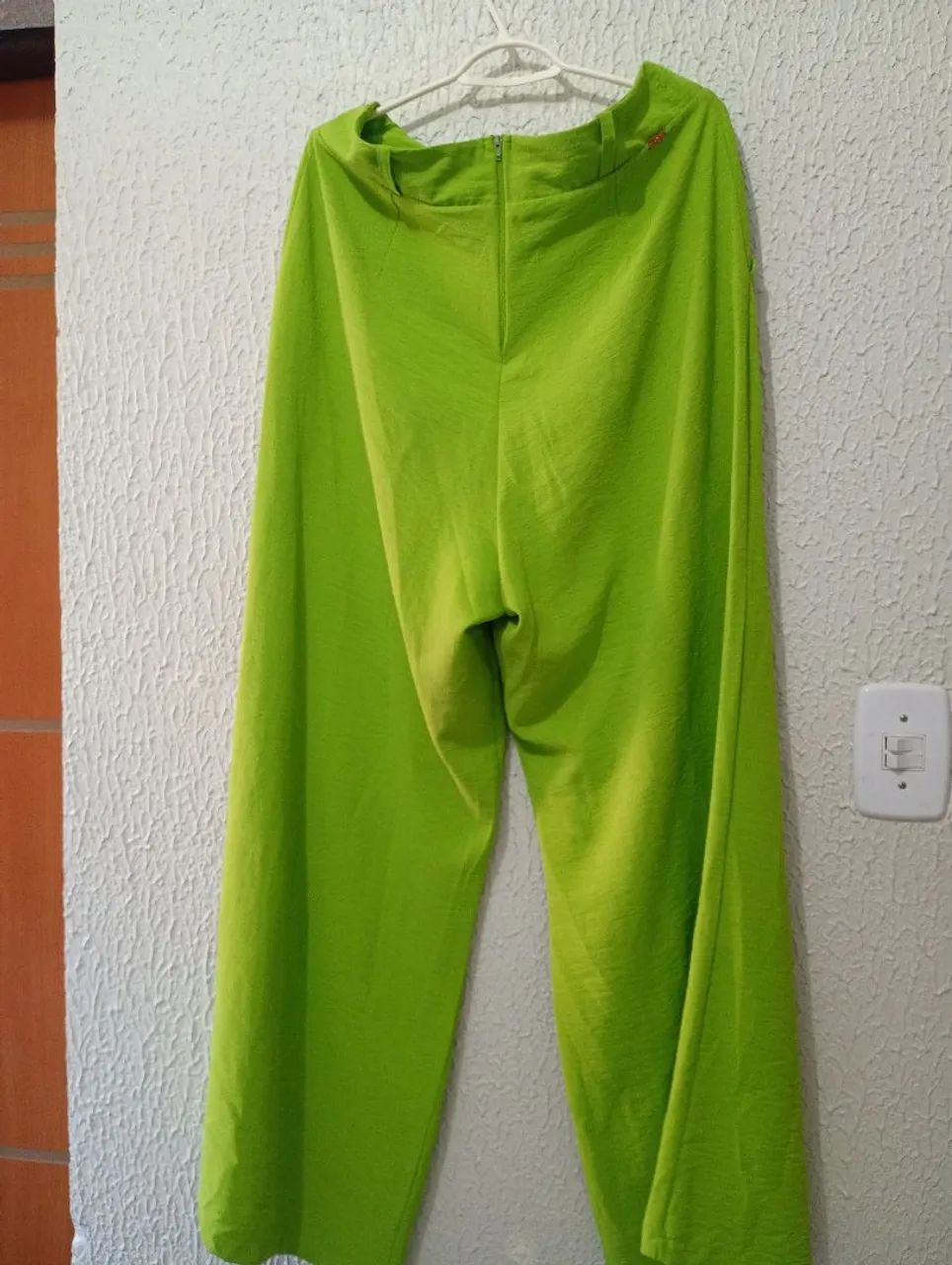 Vendo lindas roupas tamanho G - Foto 3
