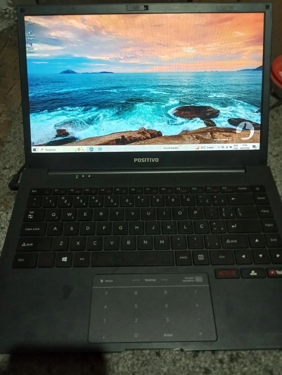 Notebook positivo 