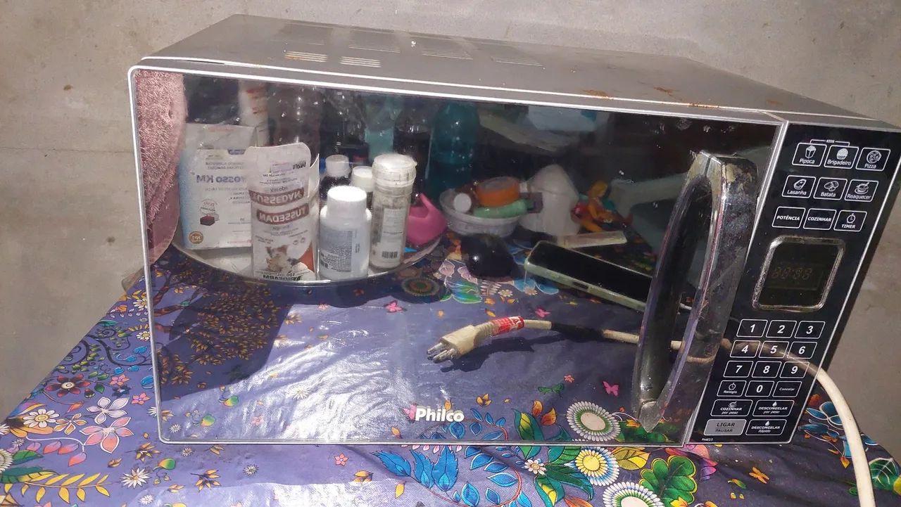 Vende-se micro-ondas com defeito