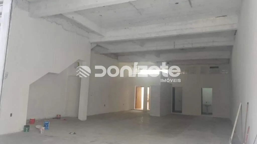 Salão Comercial à Venda em Santo André (Centro)  168m², 2 Vagas