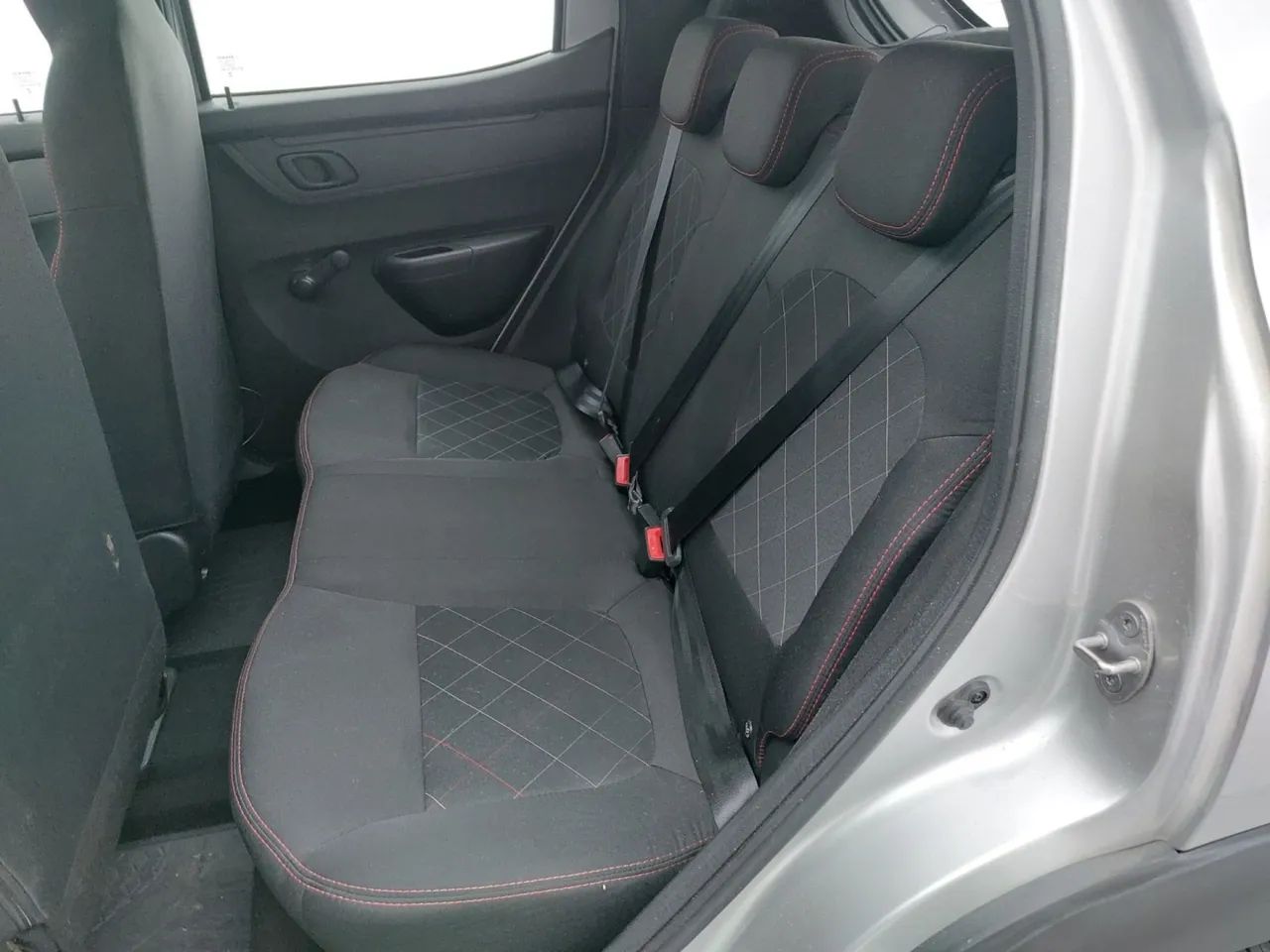 Renault Kwid 1.0 Zen, foto 17 de 18