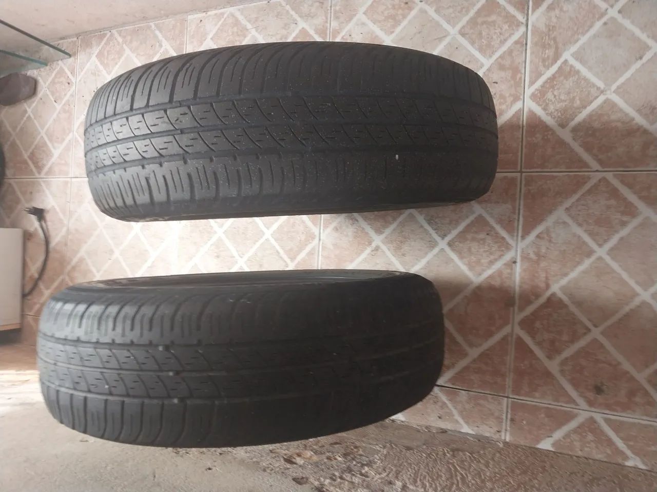 2 pneus aro 15 - Foto 3