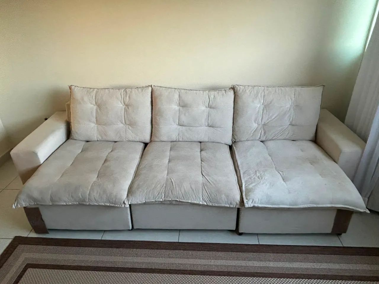 Vendo sofá retrátil 3 metros  - Foto 3