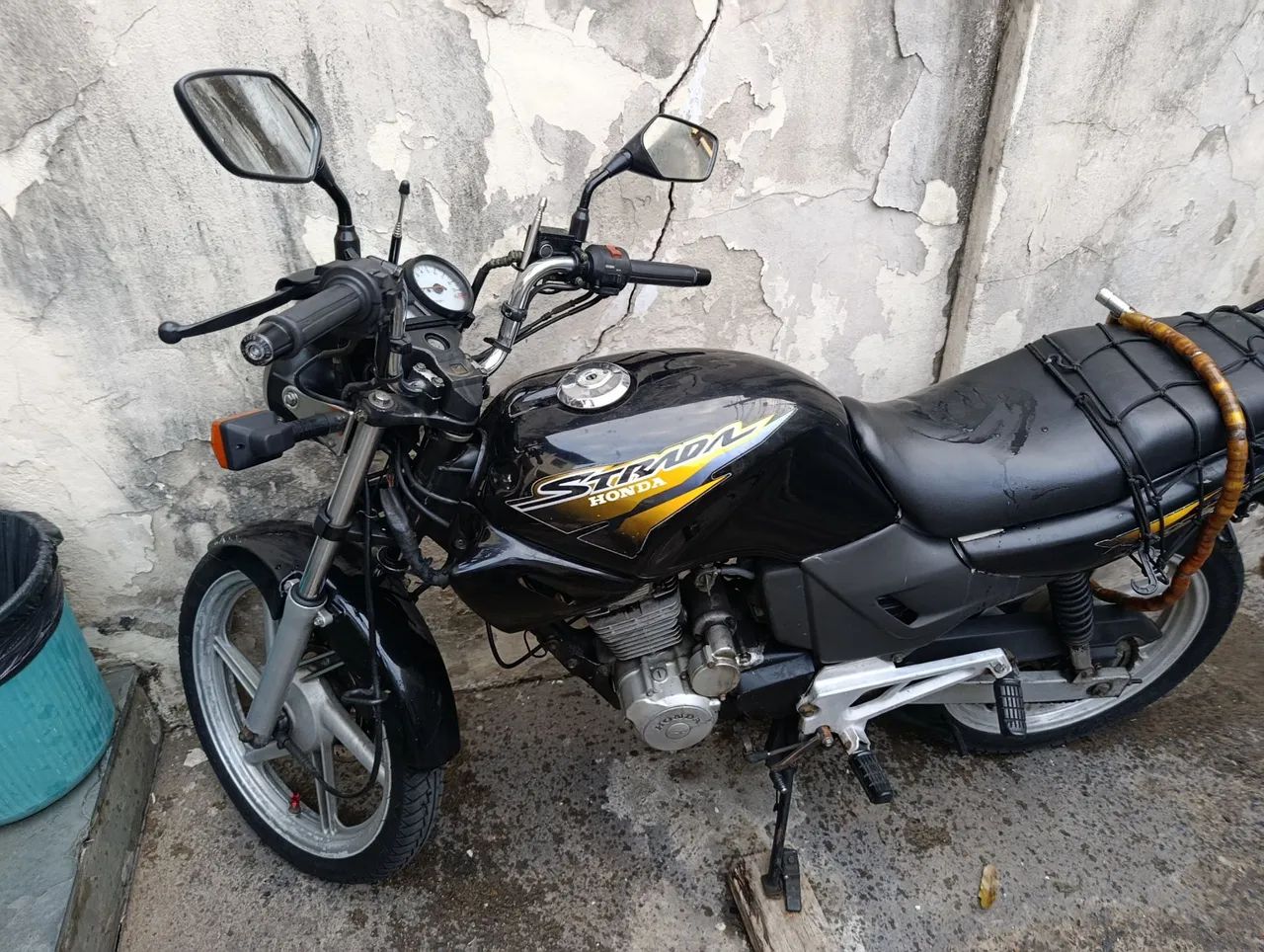 CBX 200 Strada  - Foto 3