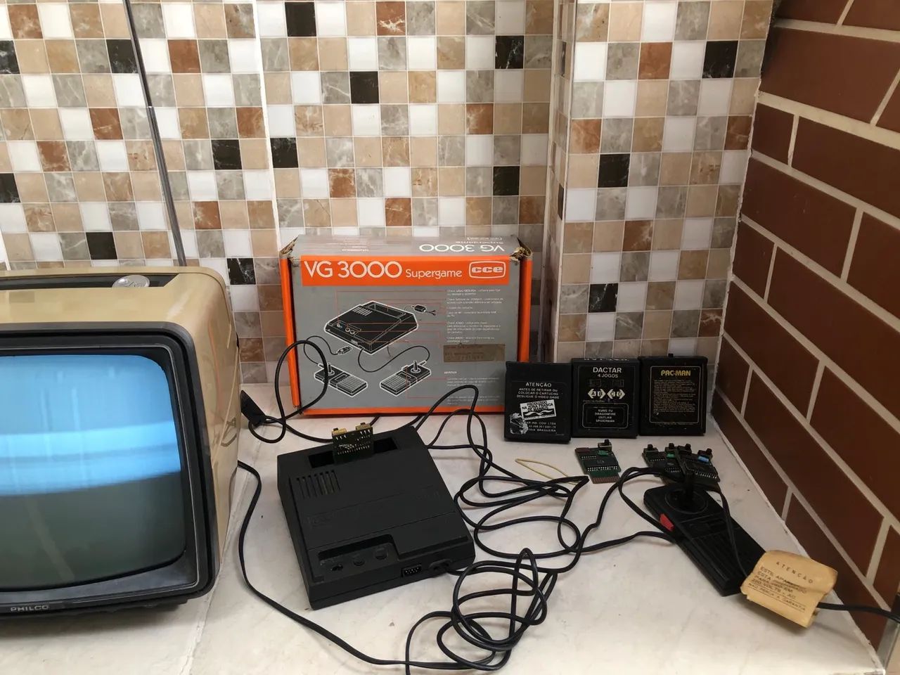 Tv com vídeo game CCE VG 3000 funcionando perfeitamente  - Foto 3