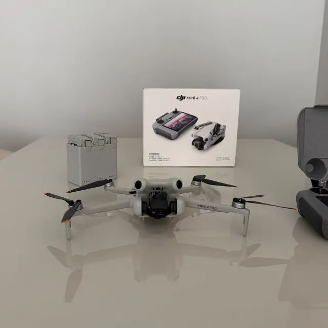 Drone DJI Mini 4 Pro Fly More Combo + Controle de DJI RC - Até 12x sem juros  - Foto 2