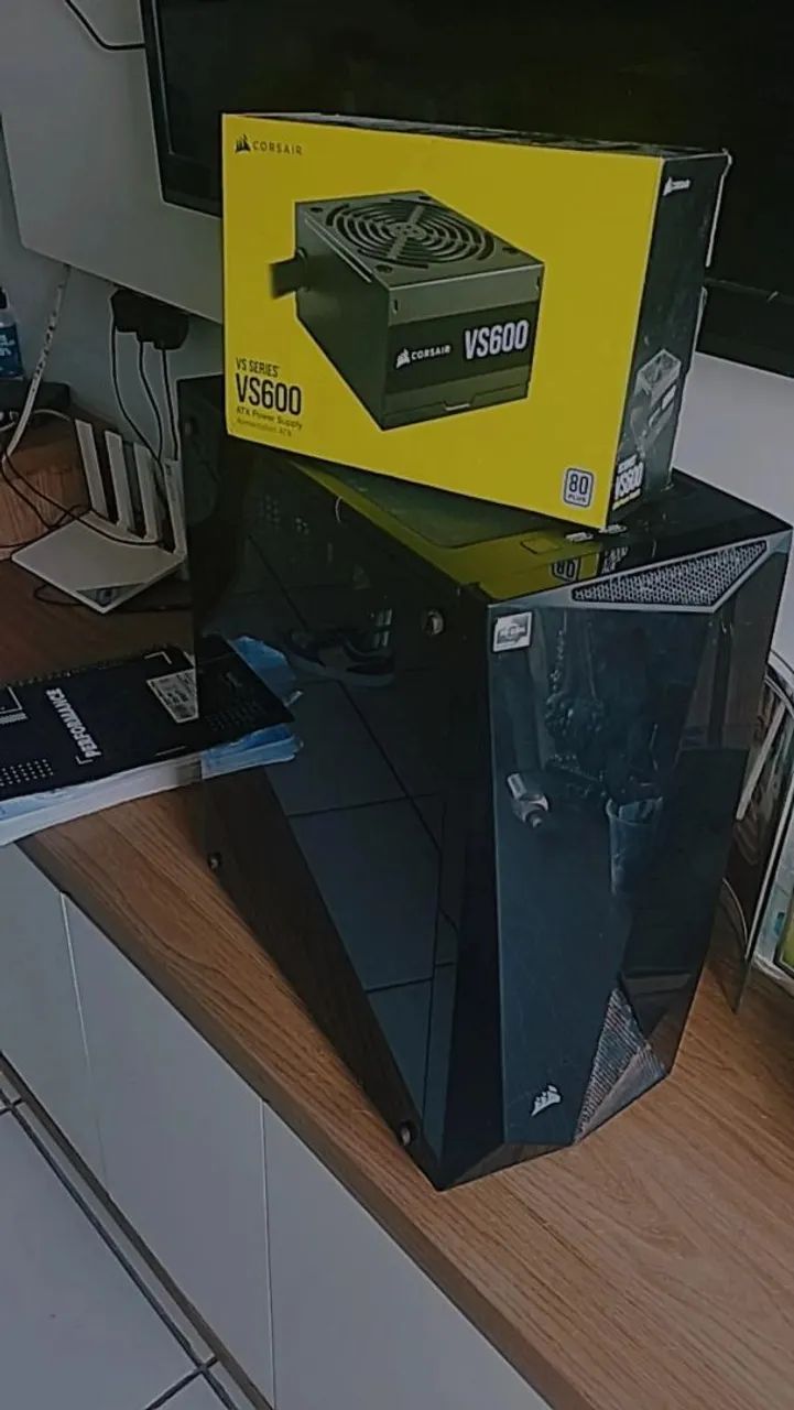 Gabinete Corsair speec delta  - Foto 3