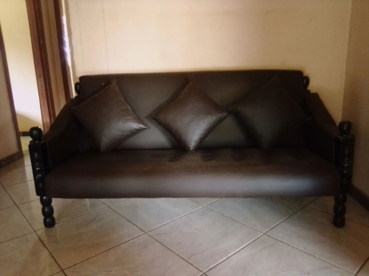 Sofá pé alto  - Foto 2