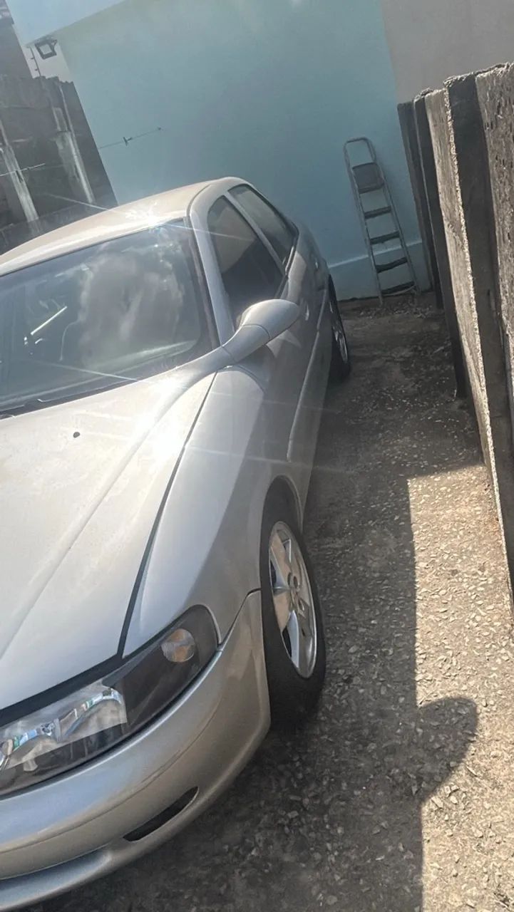 Chevrolet Vectra Vectra CD 2.2 16V / 2.0 16V Mec./Aut. 1998