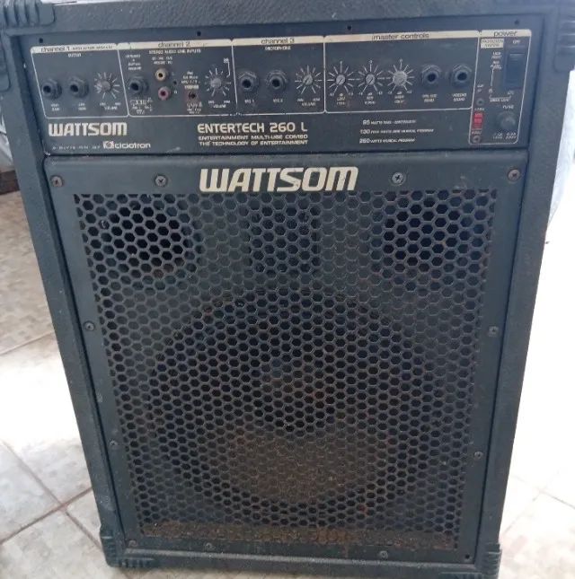 Caixa amplificada wattsom