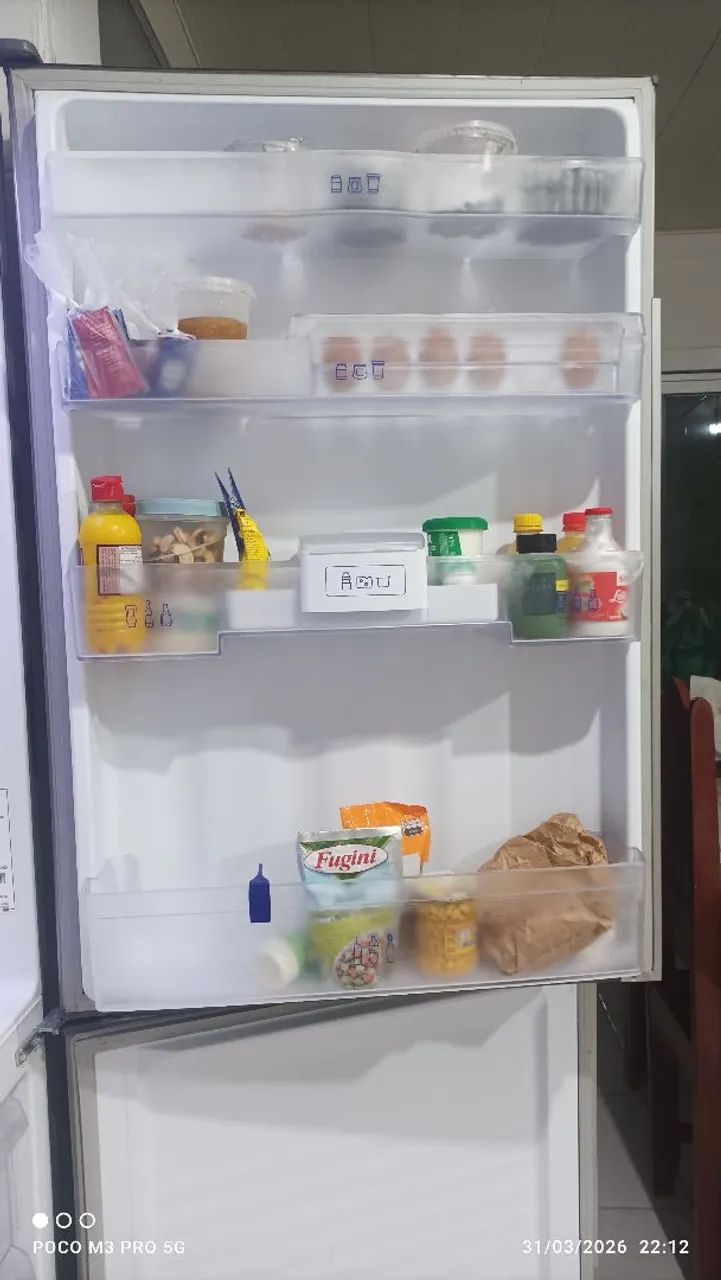 Excelente geladeira Panasonic  - Foto 5