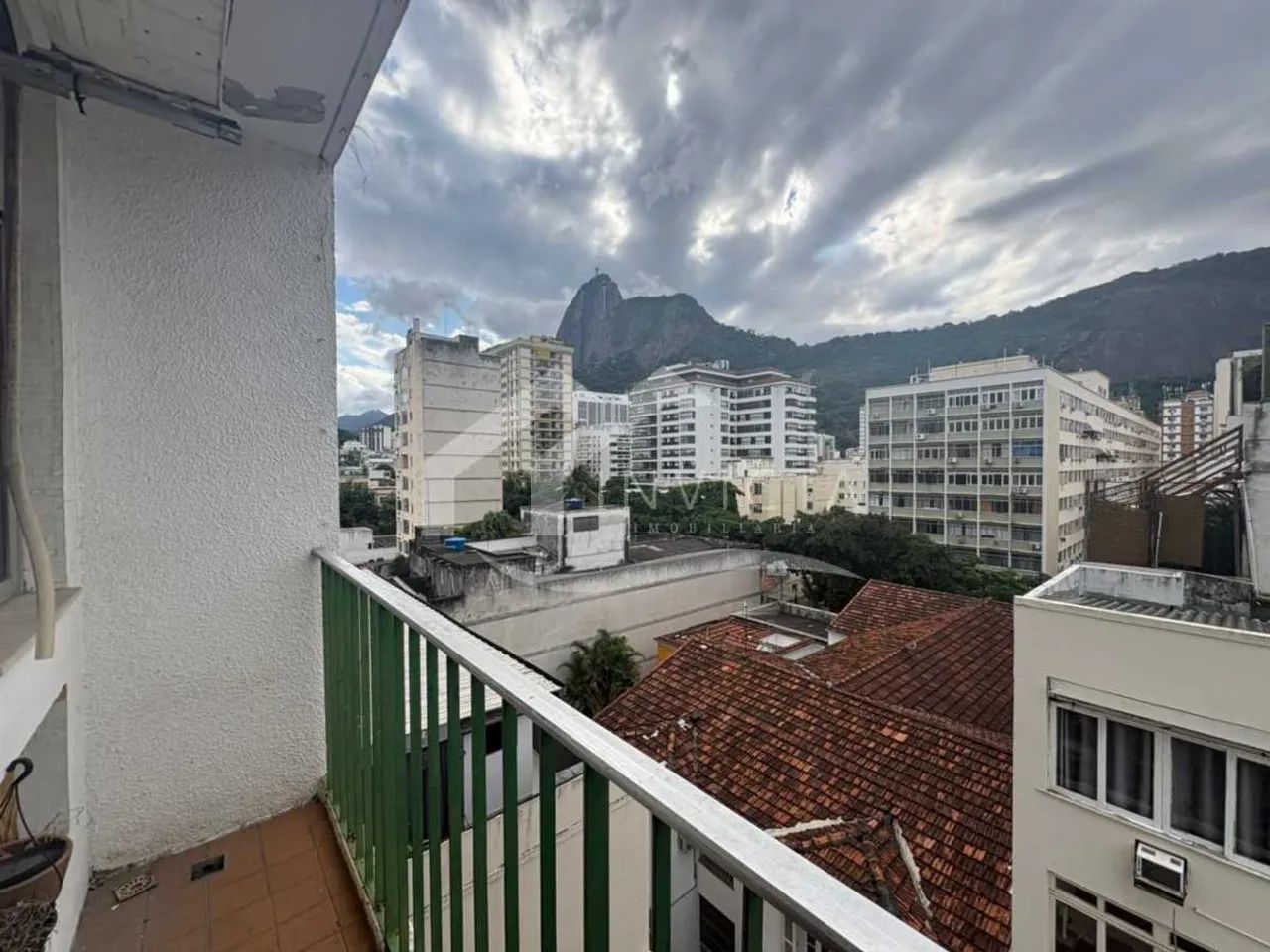 EXCELENTE OPORTUNIDADE DE QUARTO E SALA COM VAGA!! - Foto 3