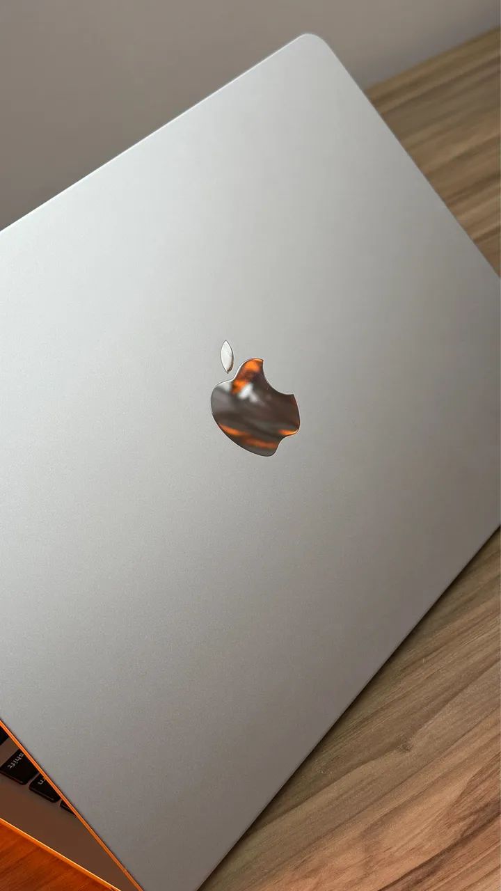 MacBook Air M2 2022 - Foto 2