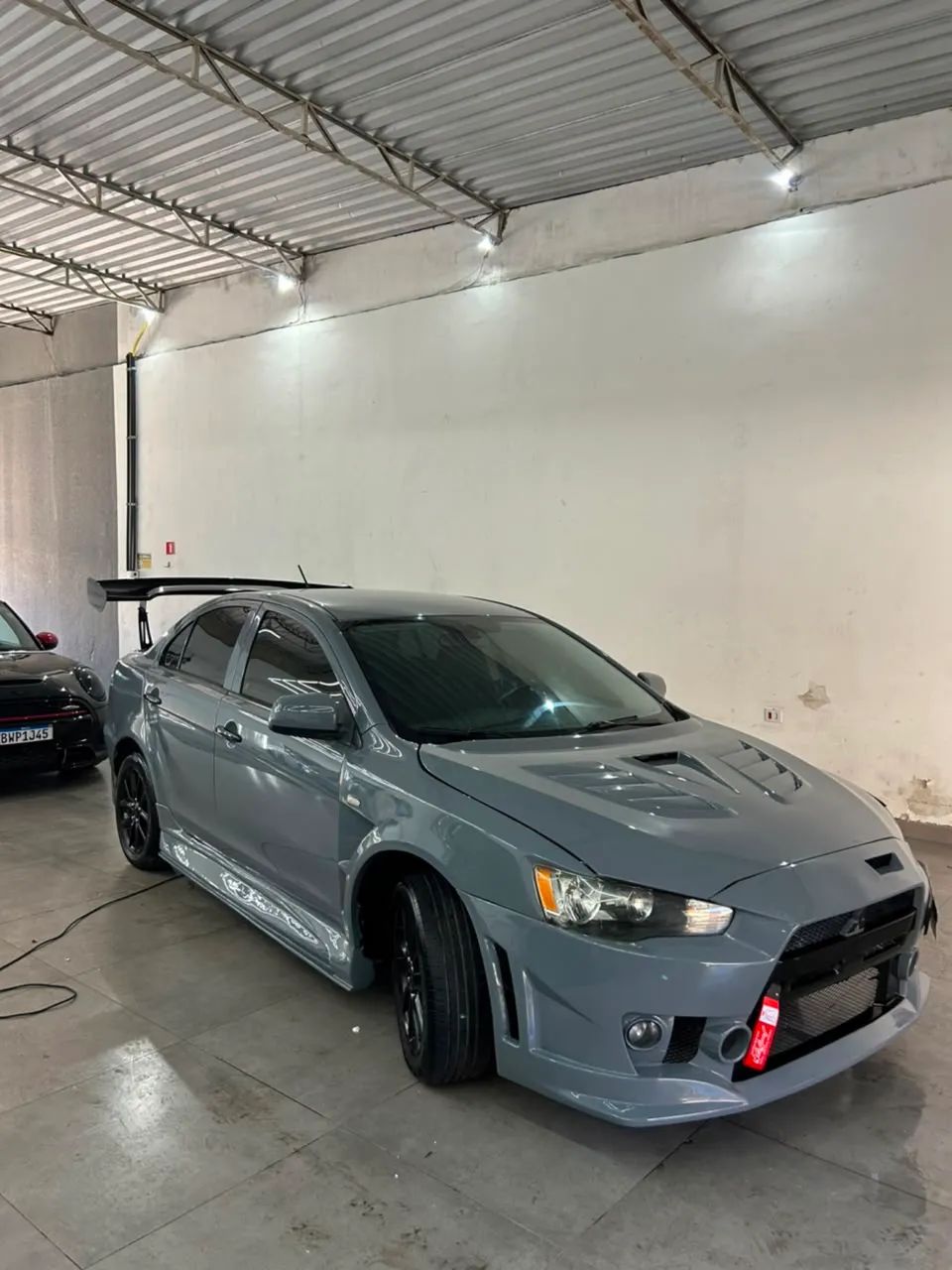 Capô Varis Lancer - Foto 2