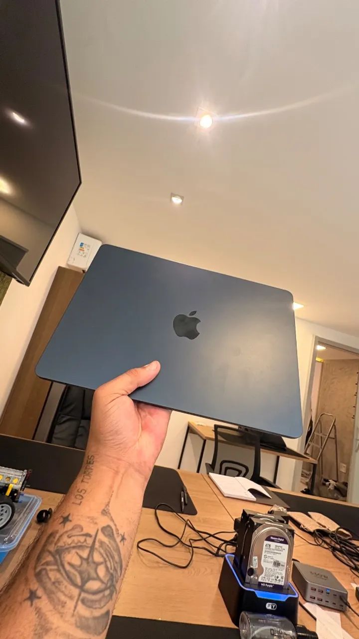 MacBook M3 AIR 