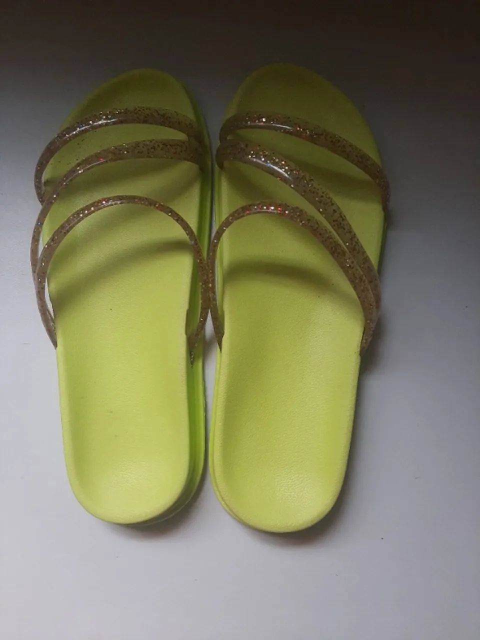 Estou vendendo uma sandália Melisa 