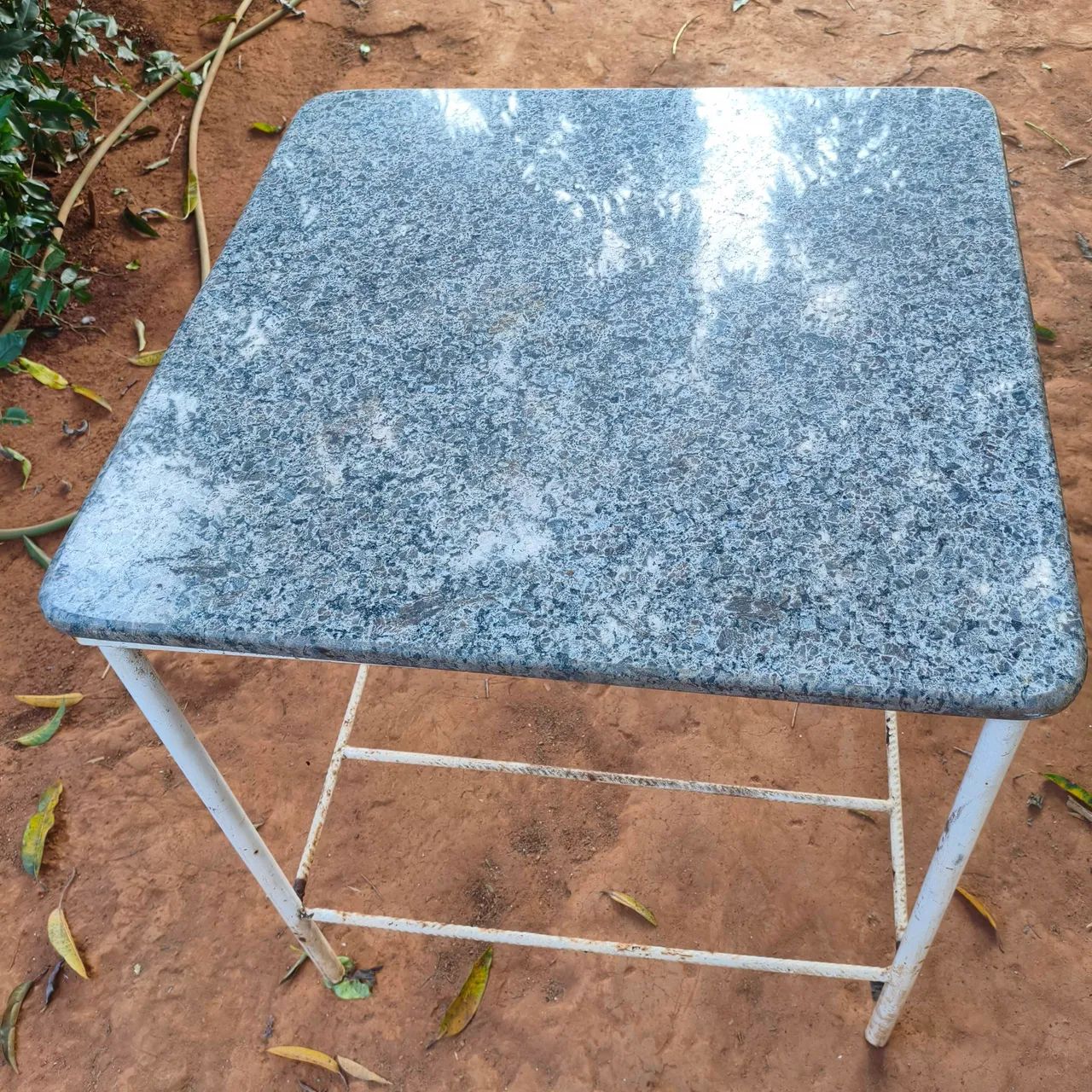 Mesa quadrada mármore 