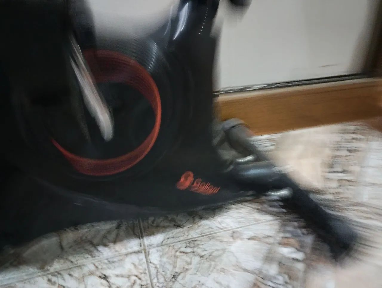 Vendo bicicleta ergométrica  - Foto 4