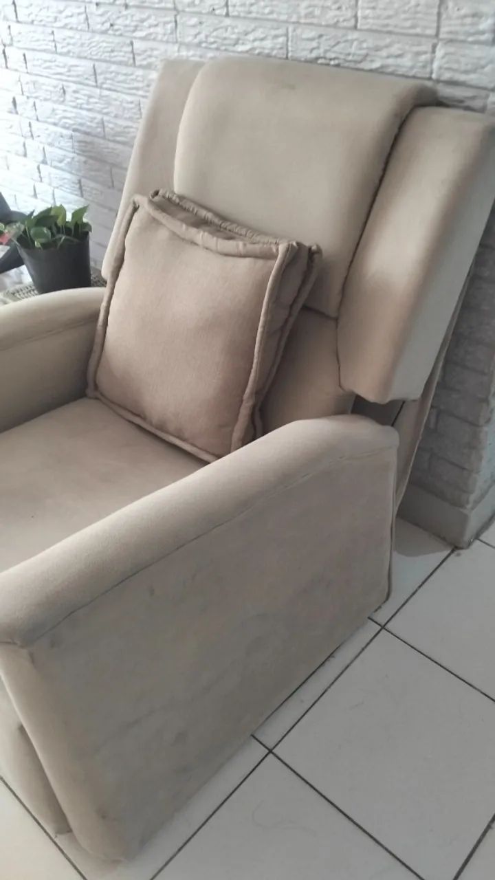 Poltrona Desapego R$ 200,00 - Foto 2