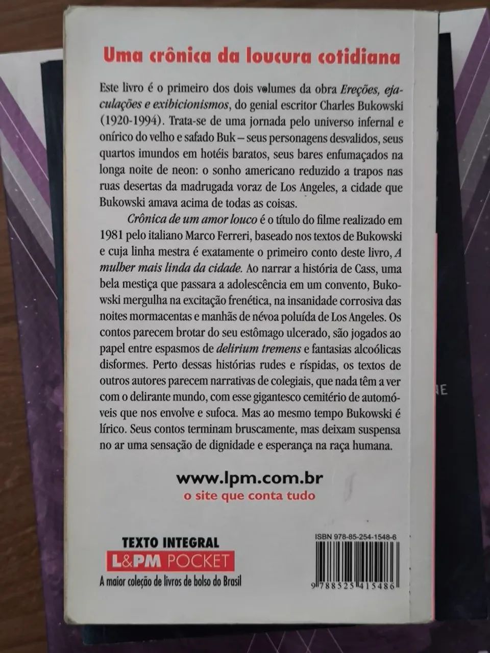 Crônica de Um Amor Louco - Bukowski<br>https://www.amazon.com.br<br>Crônica de um Am - Foto 2