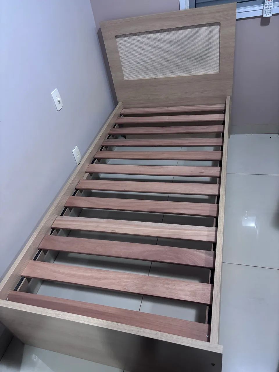 Cama de Solteiro MDF bem conservada - Foto 2