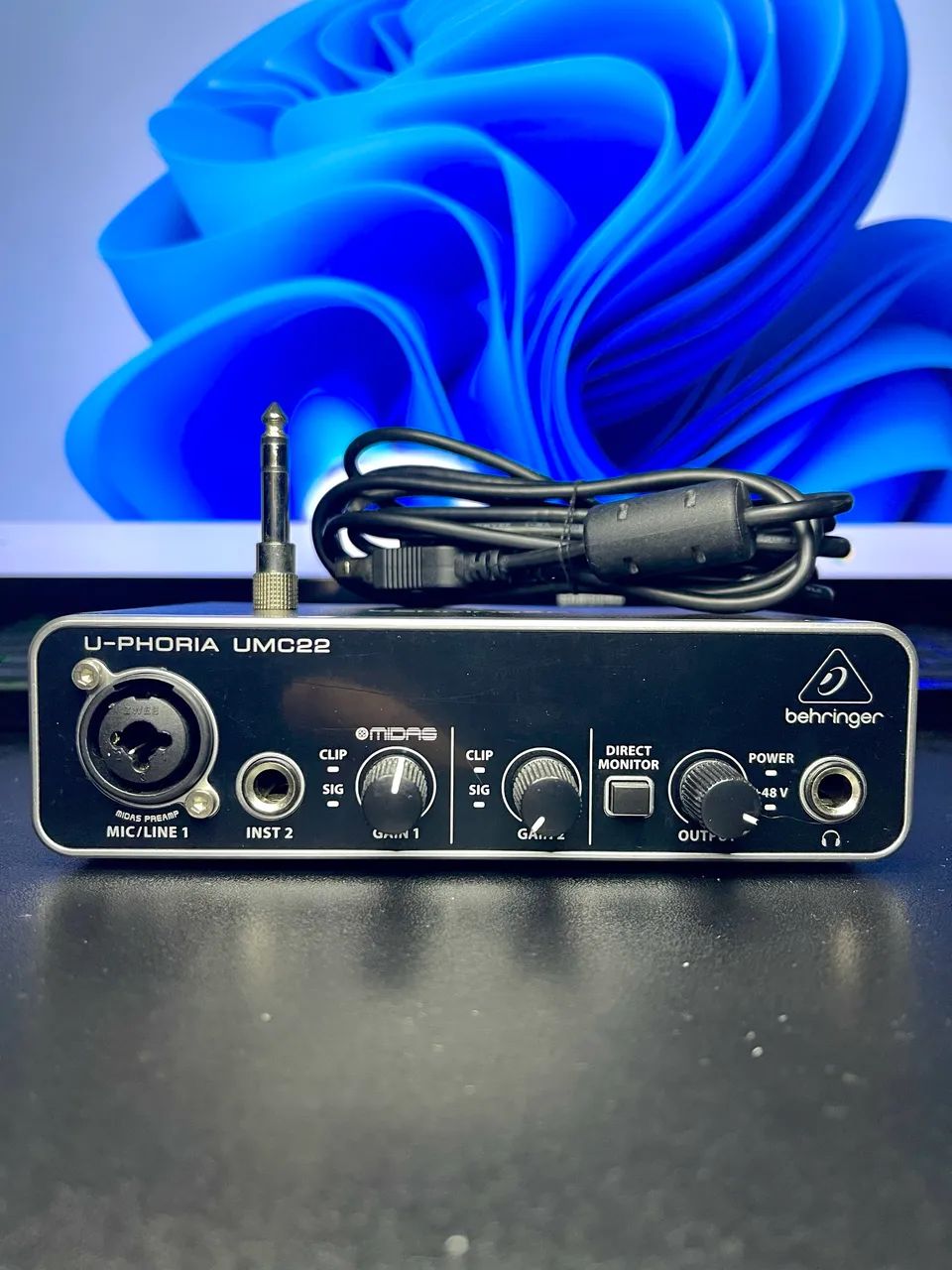 INTERFACE DE ÁUDIO BEHRINGER UMC22