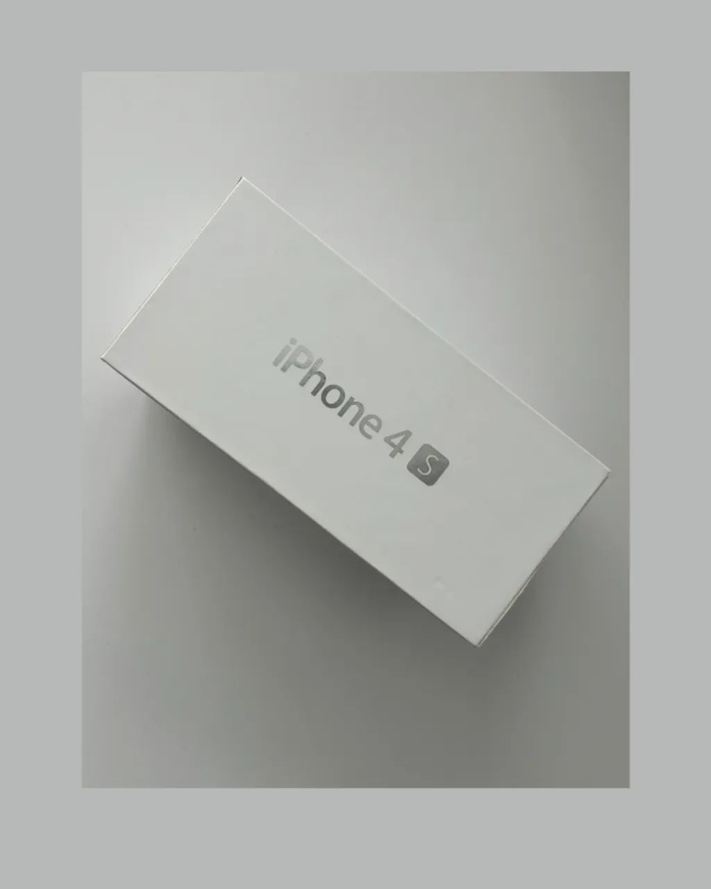 IPHONE 4S - 8GB - BRANCO - IMPECÁVEL