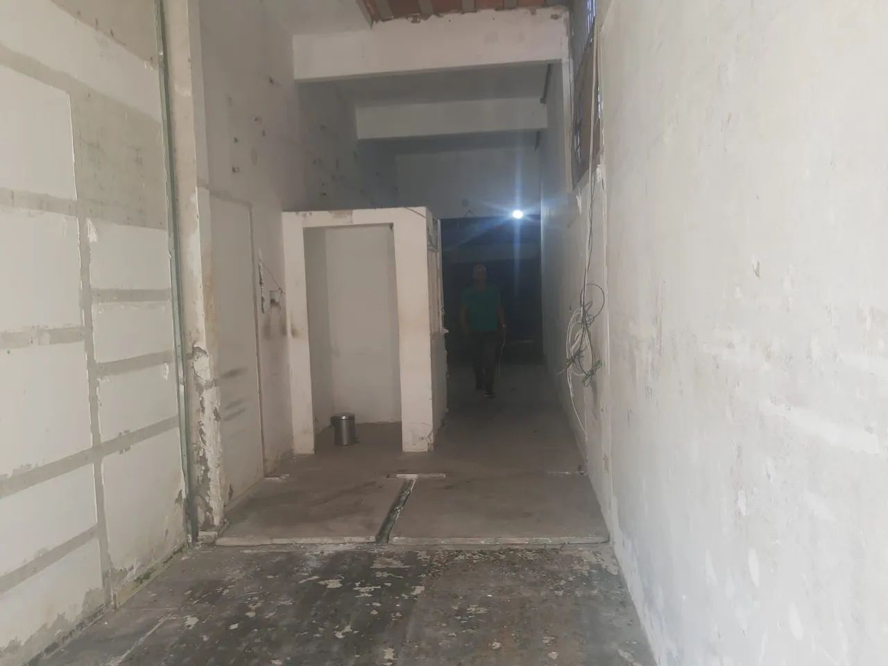 Loja de três portas - Foto 2