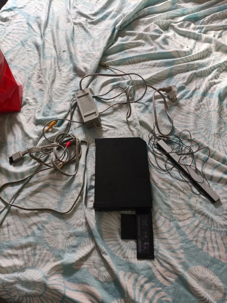 Nintendo Wii (SOMENTE O CONSOLE COM CABOS) - Foto 2
