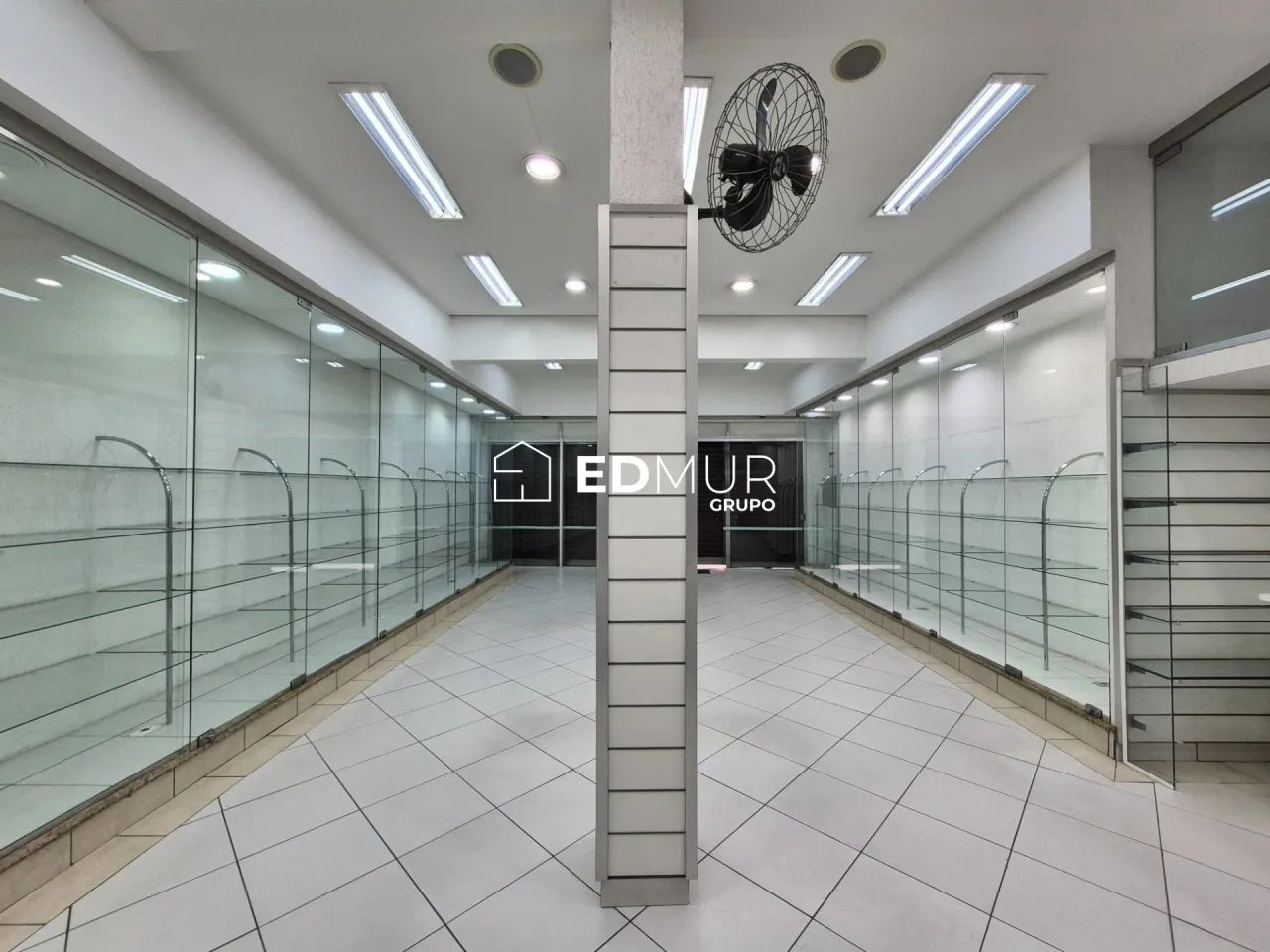 SALÃO para EM BREVE com 471m² no bairro Jardim Utinga com 1 quartos e 0 vagas. Santo André - Foto 2