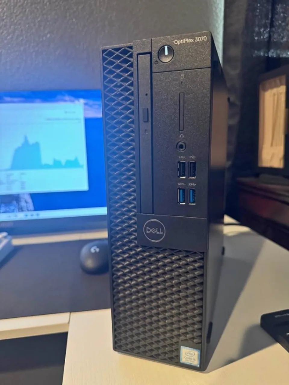 Computador Dell 24 GB de RAM com placa de vídeo e 240 GB SSD