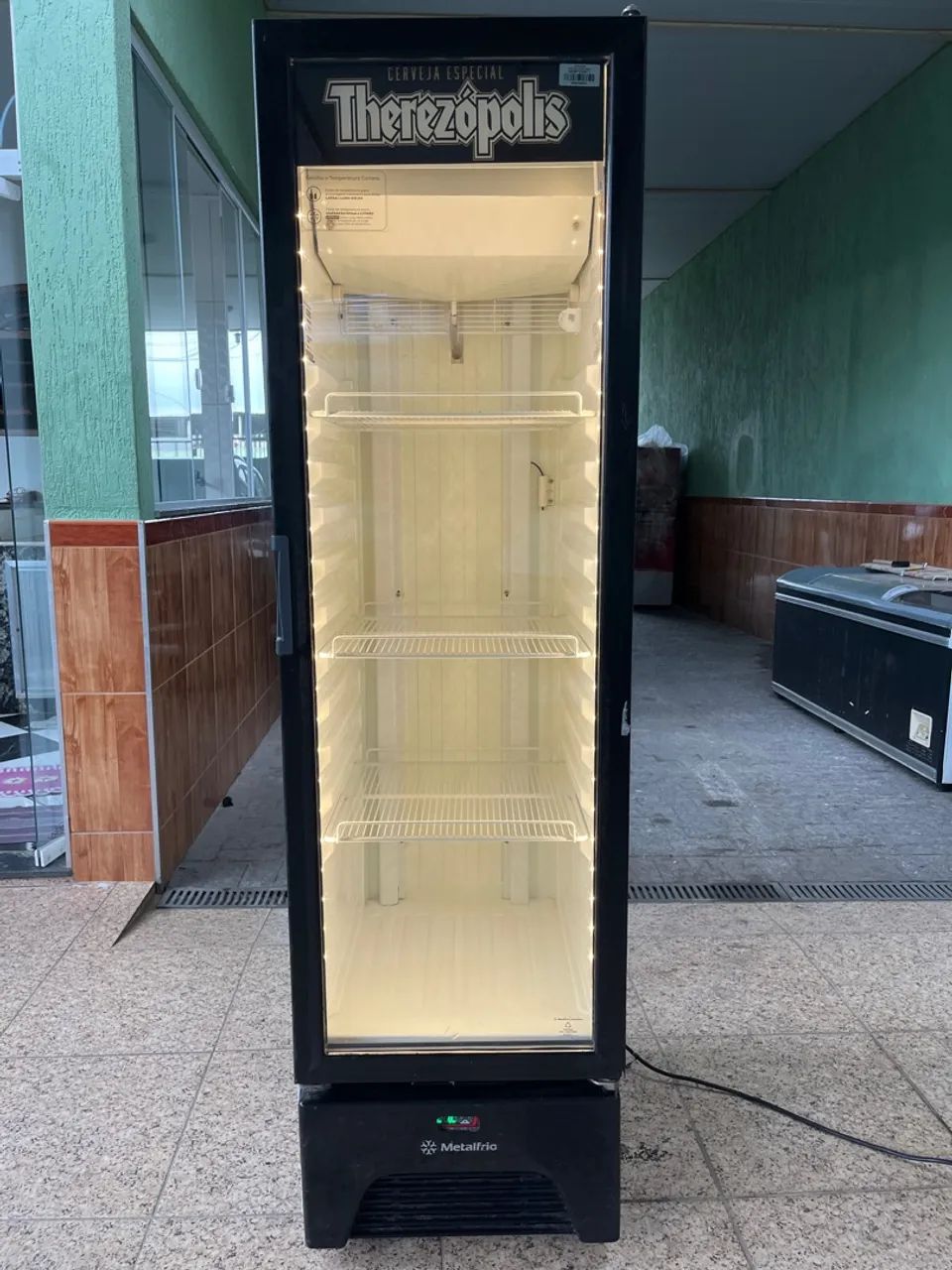 Cervejeira slim nova demais 