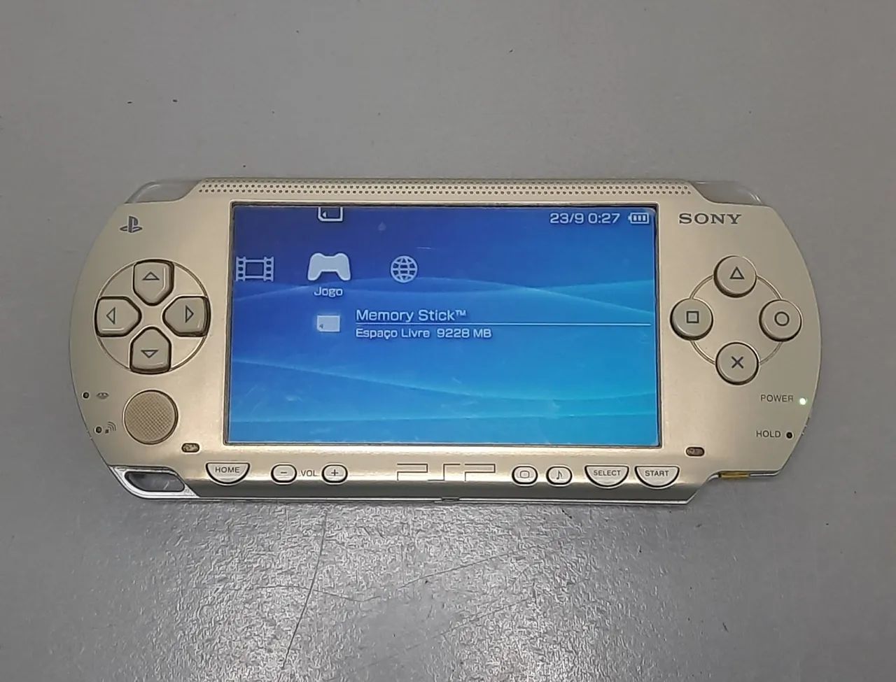 PSP Dourado Champanhe desblok c/ jogos - Consoles de Vídeo Game