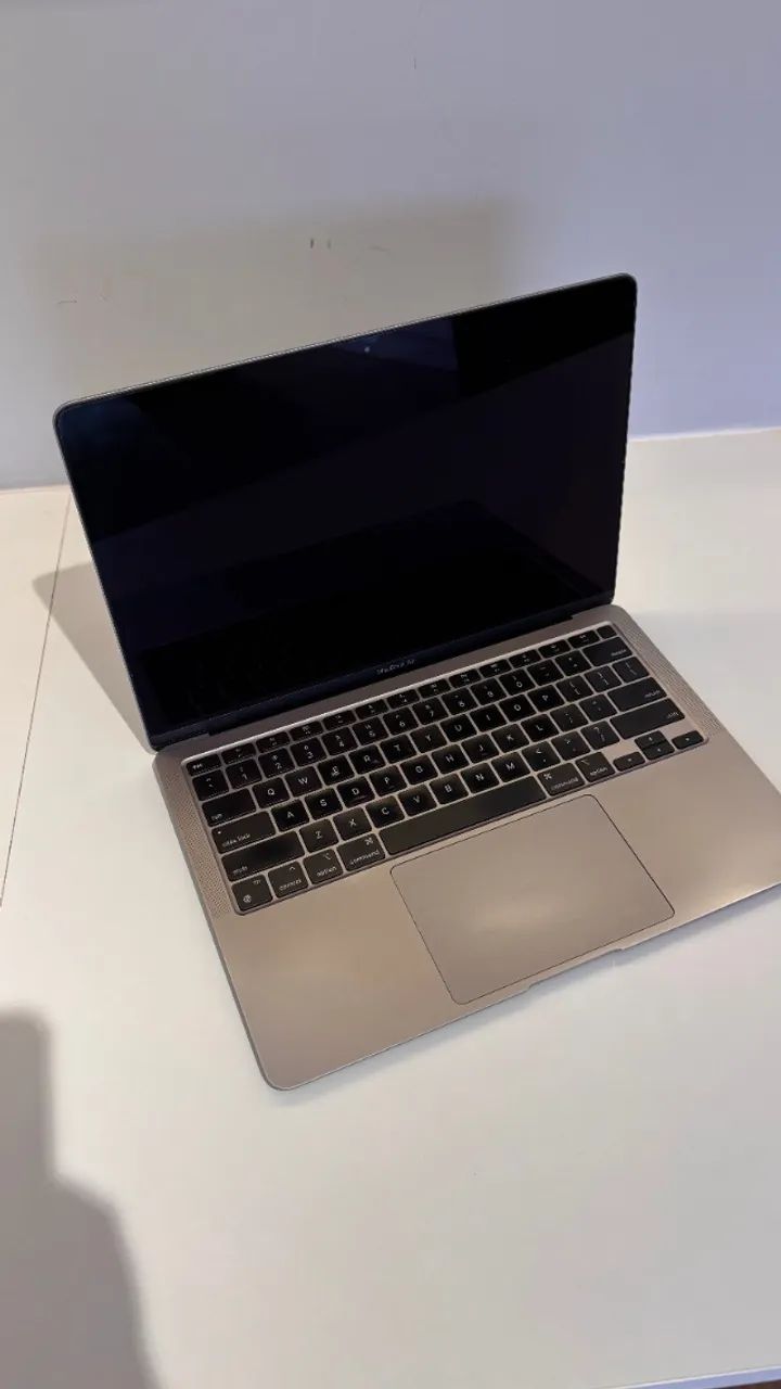 Apple Macbook Air 16gb (13 Polegadas, 2020, Chip M1, 256 Gb) Prata