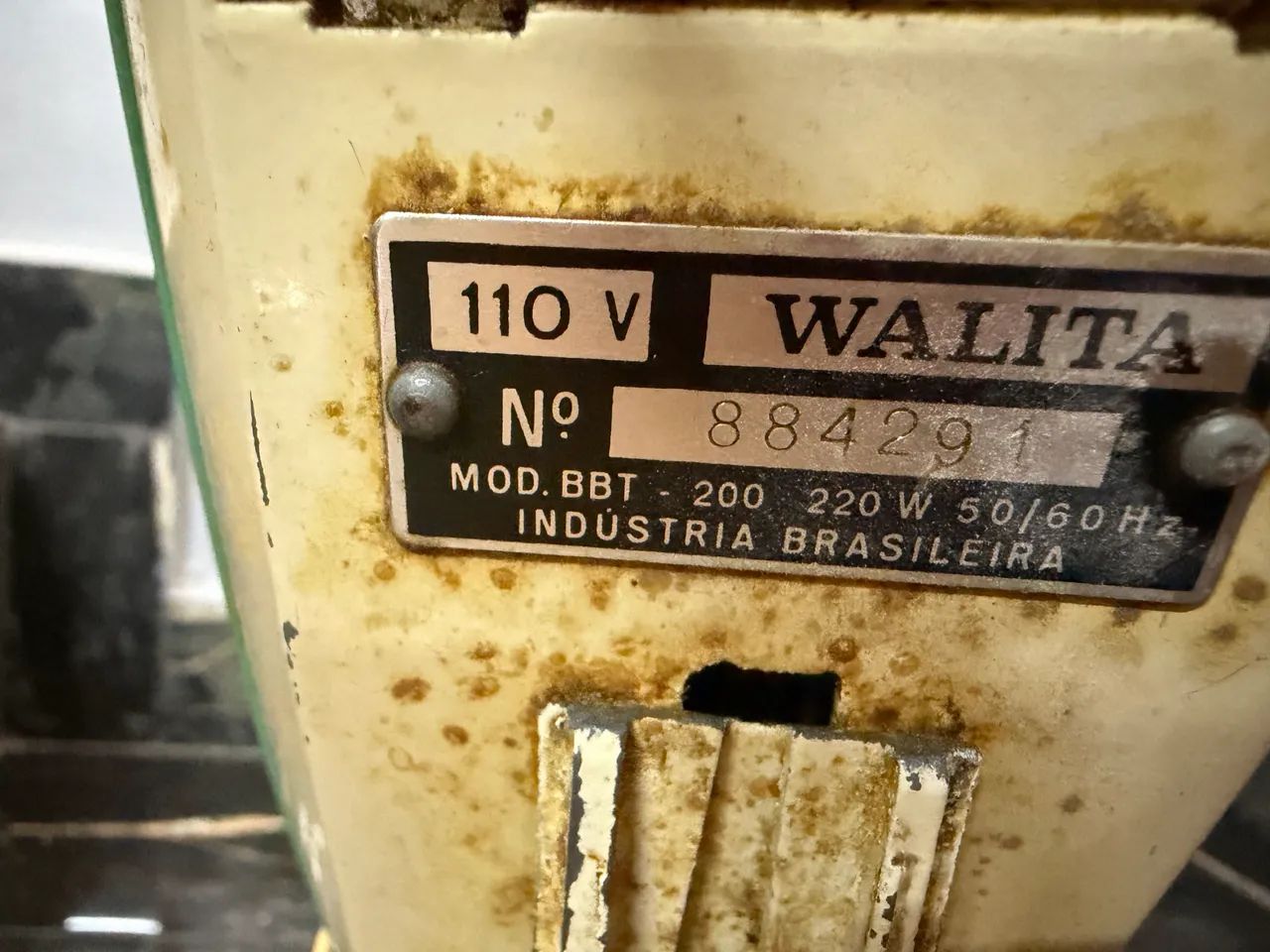 Batedeira Walita antiga de metal - Foto 4