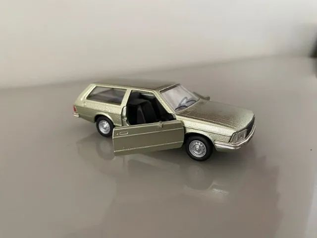 Miniatura Ford Belina II Prata - Colecionável - Foto 3