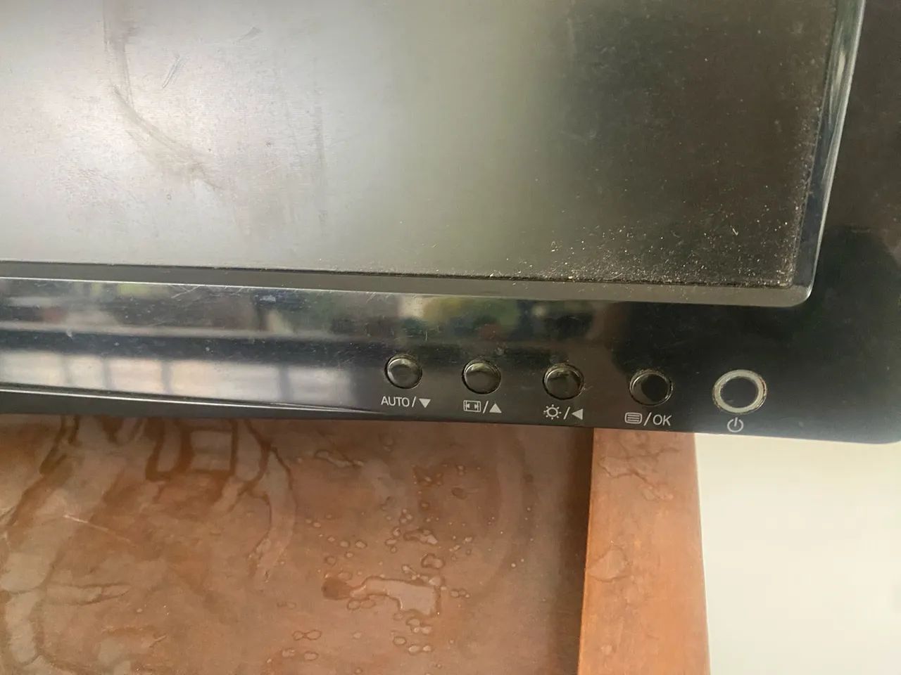 Monitor Philips LCD de 18,5" - não liga - Foto 2