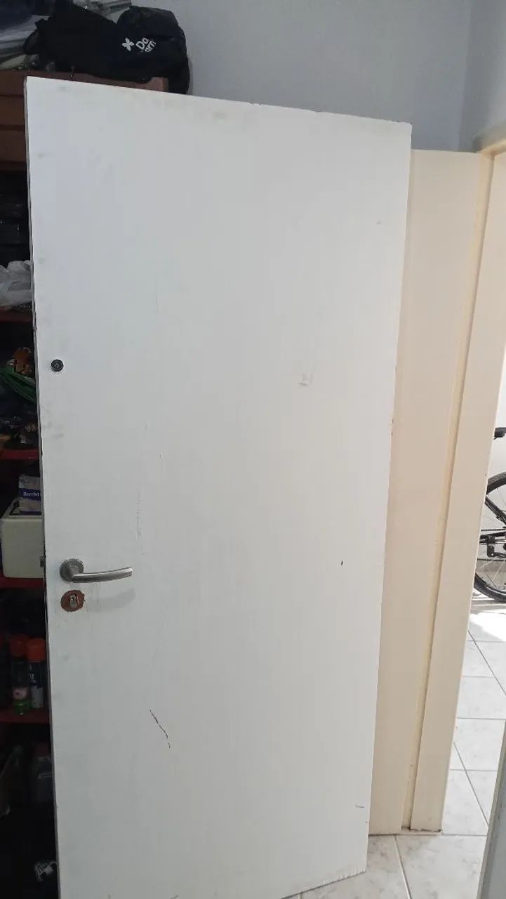 Vendo 2 Portas De Madeira - Foto 4