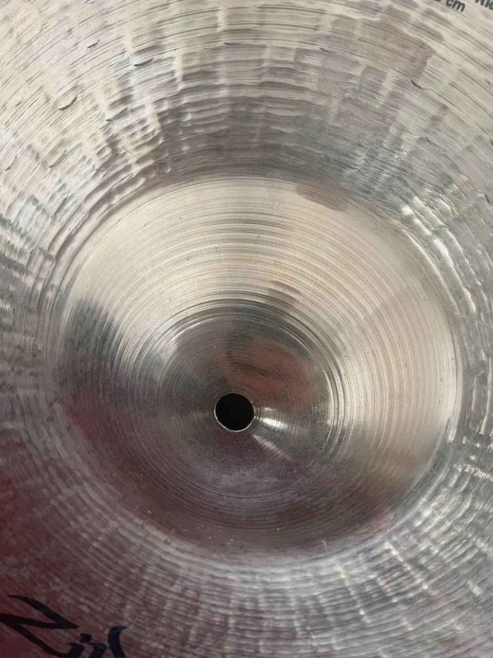 Heavy Ride Zildjian Z3 Custom 22 polegadas - Foto 3