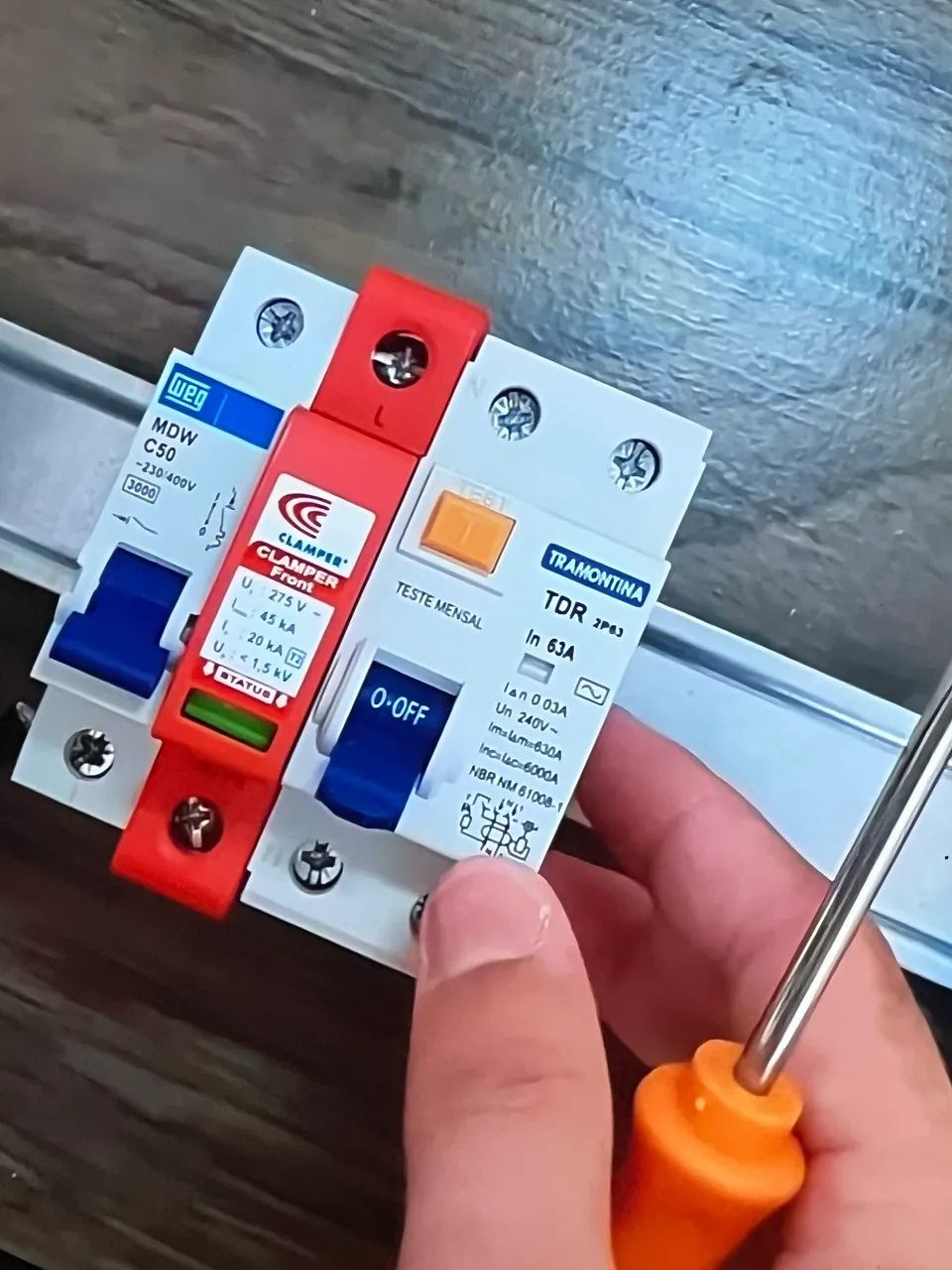Eletricista para Teresina e Timon